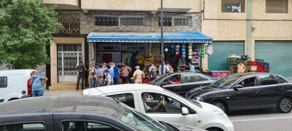 سلطات تطوان تحجز كميات هامة من المواد الغذائية الفاسدة بمحل تجاري بحي بوجراح