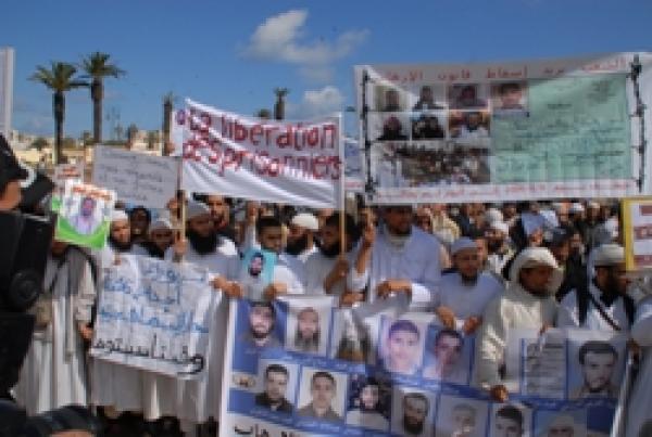 السلفية الجهادية تحضر بقوة في مسيرات 24 أبريل