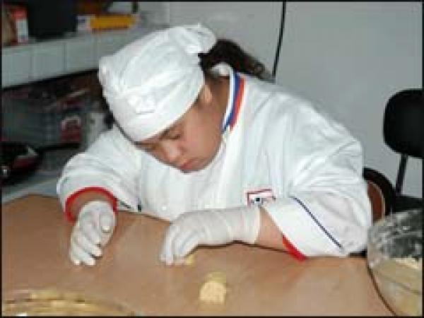 معاقون ذهنيا ... نصفهم محروم من التعليم