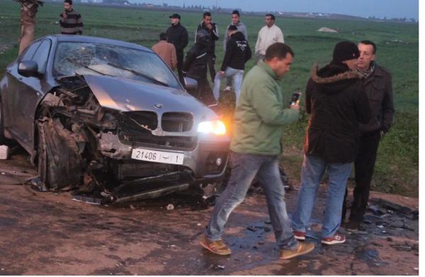 بالصور... مطاردة هوليودية لمروج مخدرات ببرشيد تنتهي بحادثة وخسائر مادية