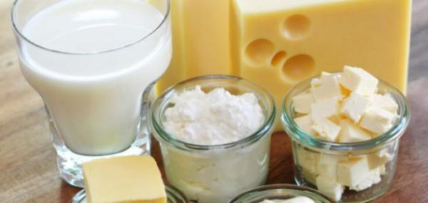 الحليب ومشتقاته درع واق للقلب.. لكن تجنب الزبدة!