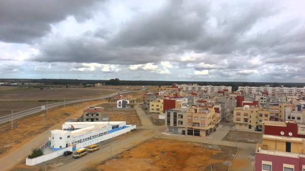 عودة حركة السير بين سلا وسيدي علال البحراوي عقب أضرار تسببت فيها أمطار استثنائية