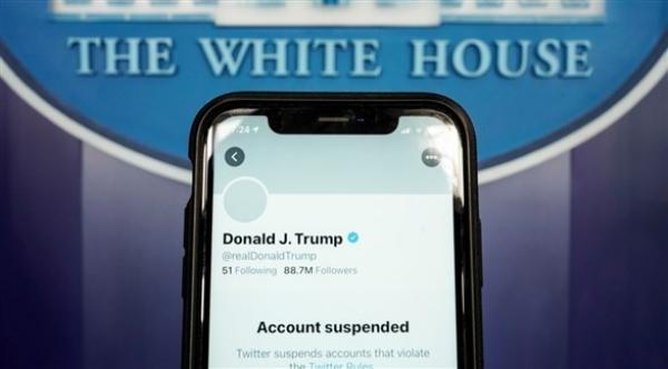 فيس بوك لا تخطط لرفع الحظر عن ترامب