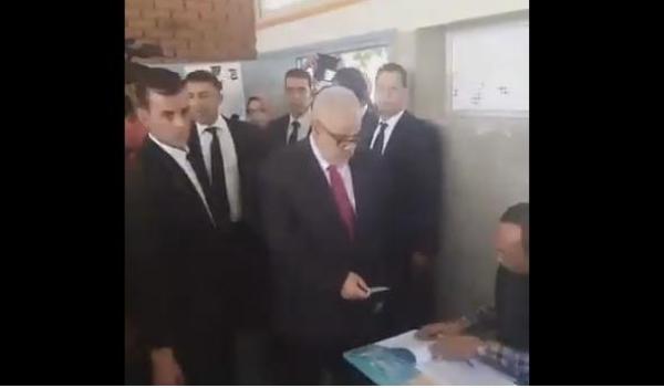 عاجل بالفيديو : بنكيران يدلي بصوته في انتخابات 7 أكتوبر