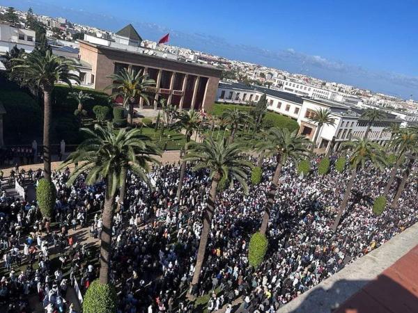 "الحراك التعليمي".. أهو دفاع مشروع عن حقوق الأساتذة أم تدمير لمستقبل تلاميذ أبرياء؟