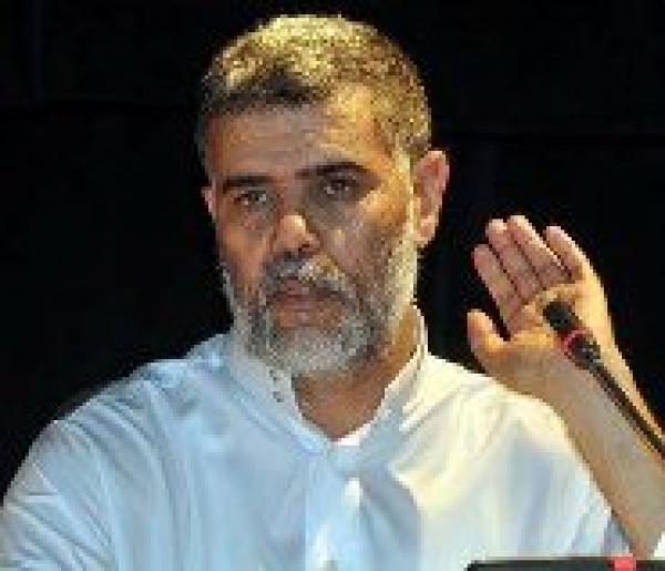 سينفلق بـحــر الدم السلمي الاستشهادي القاني وتكــون أفـــراقـــه كالطود العظيم يغرق السيسي ومن معه أجمعين