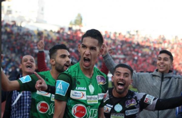 عموتة يستدعي بانون لمباراة الجزائر