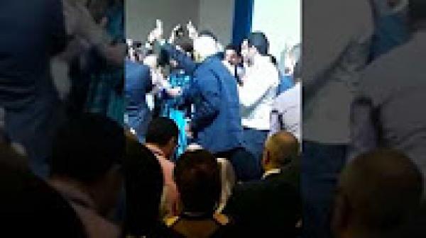 بالفيديو..لحظة فوز بنشماس بالامانة العامة لحزب "البام"