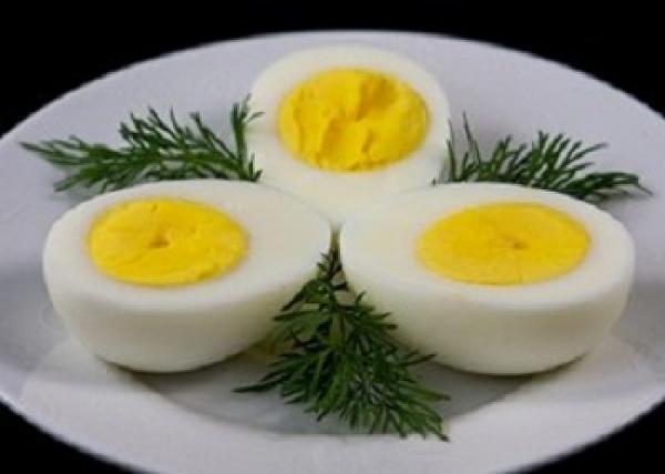 البيض يمنح الجسم حاجته من البروتين