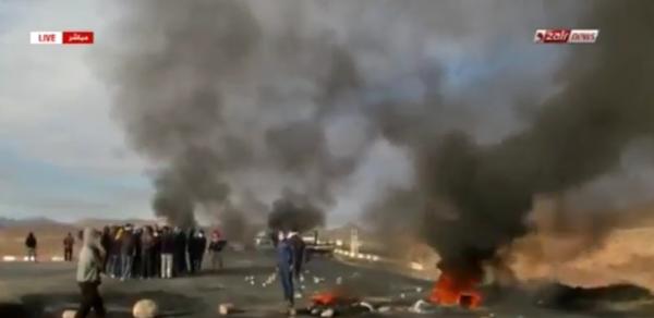 الجزائر : حركات إحتجاجية واسعة و أعمال تخريب رفضا لنتائج المحليات !