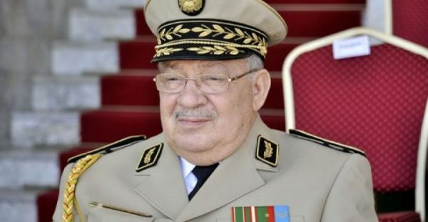 مخاوف واستفهامات حول خطط الجيش في الجزائر