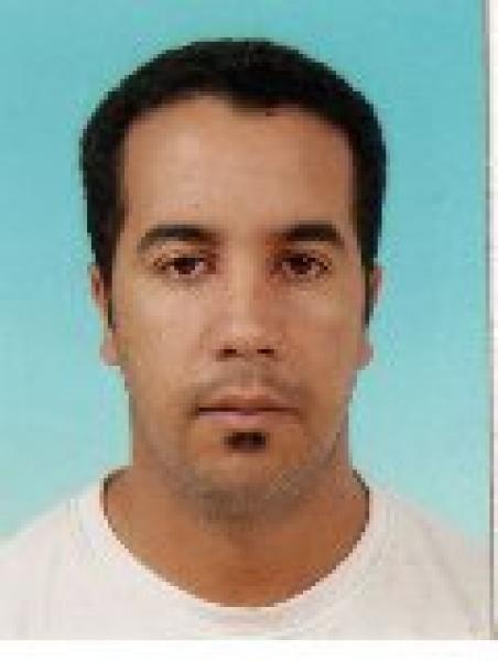 طائرة بن كيران الانتخابية  وساكنة المغرب العميق الأمي الجاهل   !