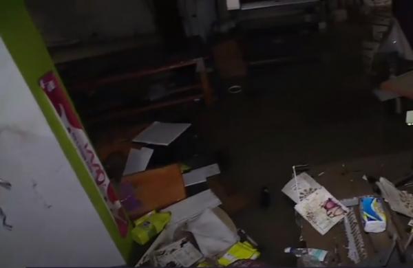 فيديو من داخل المصنع السري حيث غرق 28 شخصا