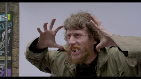 بالفيديو: فنان يحول المشردين إلى "بوكيمون" بشريين