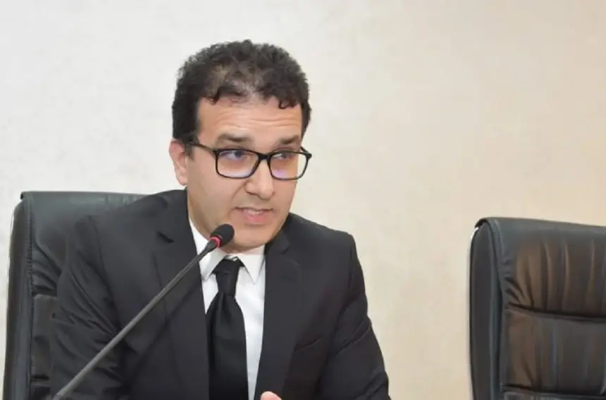 العدل الانتخابي أولا: من يحمي الأمي من شراهة السياسي؟