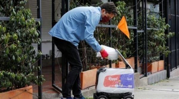 شركة كولومبية تستخدم روبوتات لتوصيل الطلبيات للمنازل