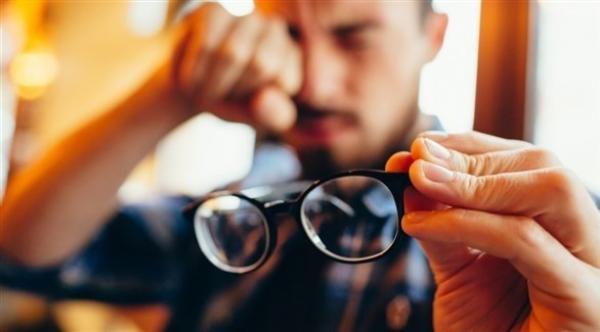 الرؤية الضبابية صباحاً.. هل تستلزم استشارة الطبيب؟