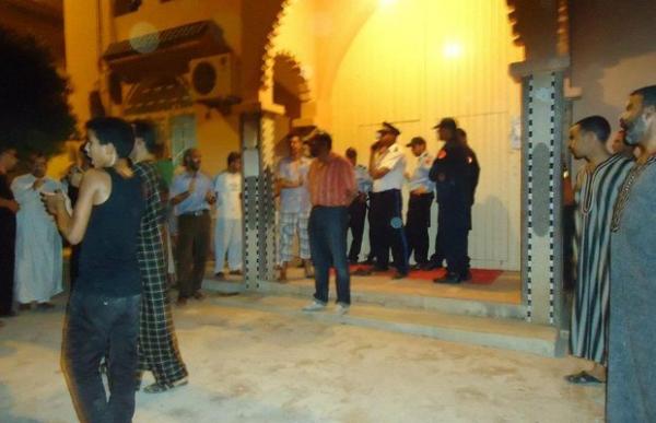 منع الاعتكاف بـ 13 مسجدا والعدل والإحسان يواجه بنكيران ببيان شديد اللهجة