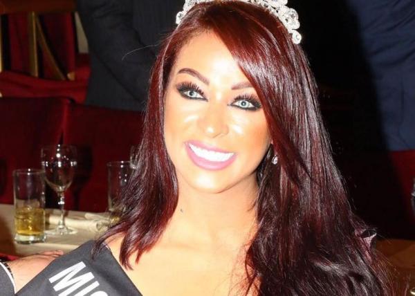 مغربية تفوز بلقب ملكة جمال السمروات العرب (صور)