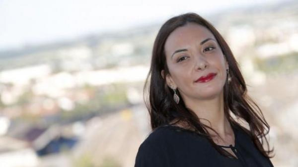 "لبنى الخطيرة" تحكي عن "الزين اللي فيك" وأشياء أخرى