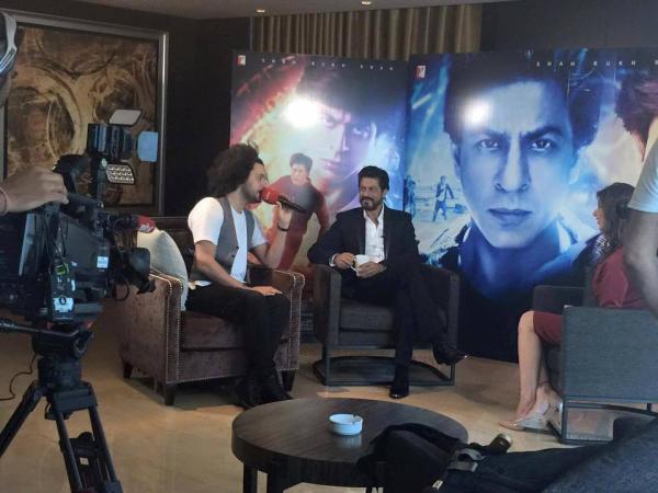 الفنان المغربي "عبد الفتاح الكريني" يمثل العرب في أضخم عمل سينمائي إلى جانب العالمي "شاروخان"‏