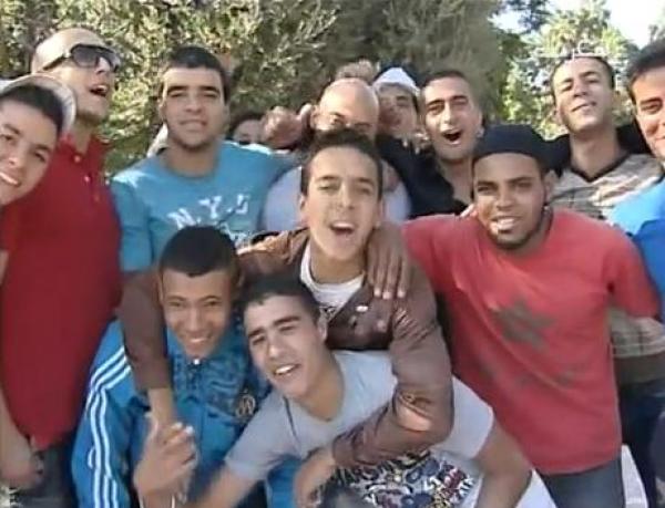 فناير و أغنية جميلة لأسود الأطلس