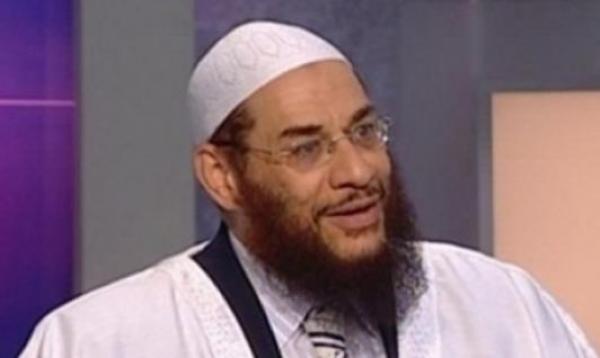 فتوى مثيرة للجدل من شيخ مصري : للخاطب أن يرى ما شاء من مخطوبته (فيديو)