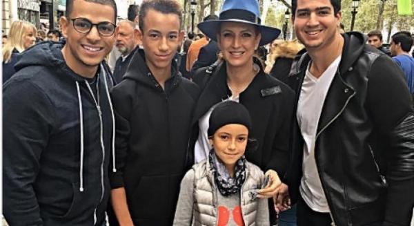 لالة سلمى بـ"لوك كاجوال" رفقة ولي العهد و الأميرة خديجة (صور)