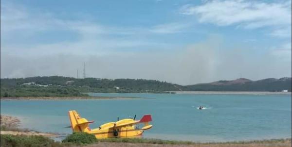 طائرة إطفاء تتعرض لحادث عند مساهمتها في إخماد حرائق ضواحي مدينة تطوان