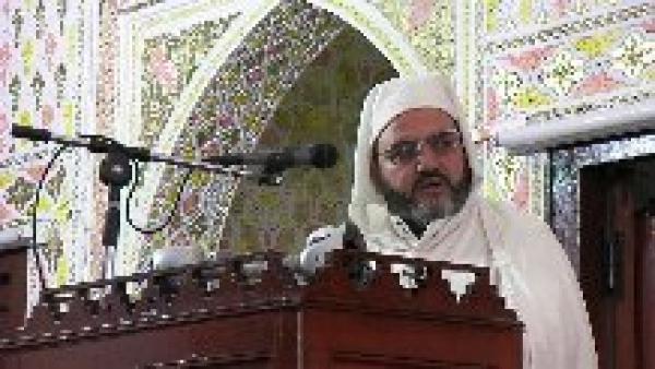 إمام مسجد يتعرض لتهديدات متكررة بالقتل