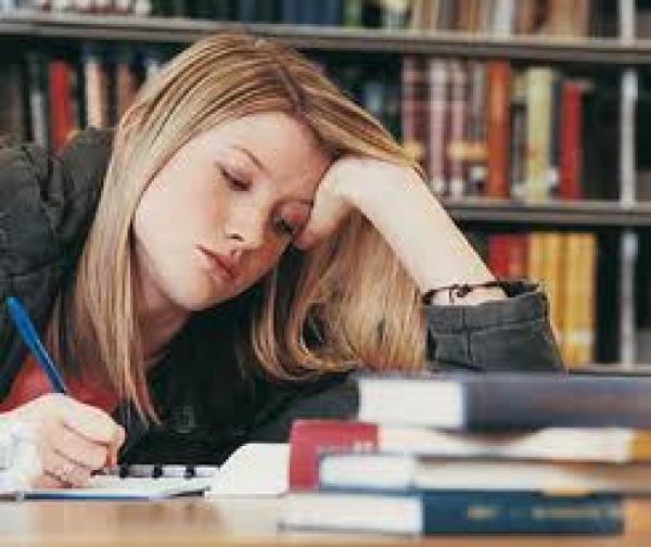 احذري: الانشغال بالعمل قد يؤدي لمشاكل الطلاق!