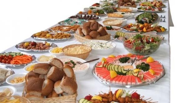 كيف تعالج الإحساس بالتخمة بعد وجبة كبيرة؟