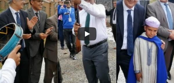 الأمين العام لحزب الاستقلال يرقص على إيقاعات أمازيغية وبرلماني مريرت يستقبله بالرصاص