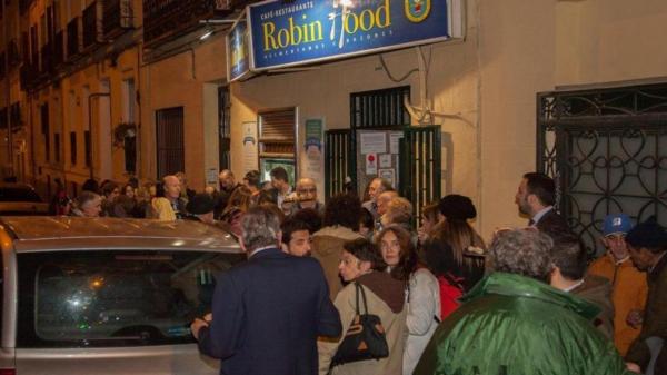 مطعم اسباني يأوي المشردين ليلا.. والأغنياء يدفعون نهارا!