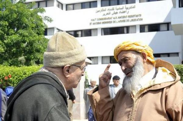 الحكومة تصادق على رفع التعويض الشهري لقدماء المقاومين بـ374 درهما