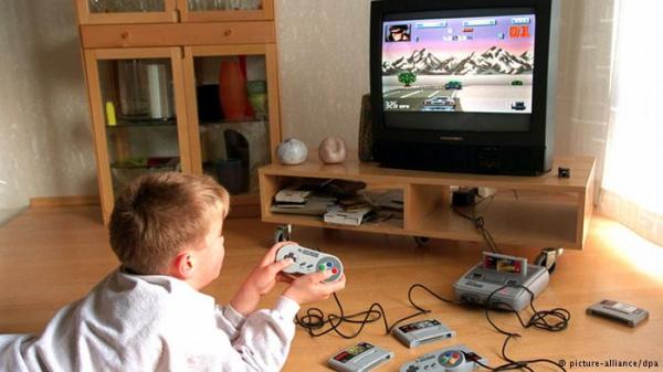 كيف تحمي طفلك من أضرار ألعاب الكمبيوتر؟