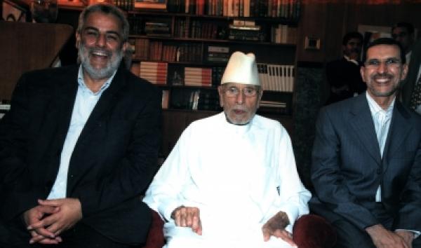 "لعماري":خطوة "العدالة والتنمية" حزبية صرفة والدكتور "عبد الكريم الخطيب" بمؤسستين