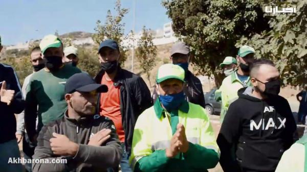 مدينة تطوان تغرق في الأزبال وعمال النظافة مستمرون في الإضراب