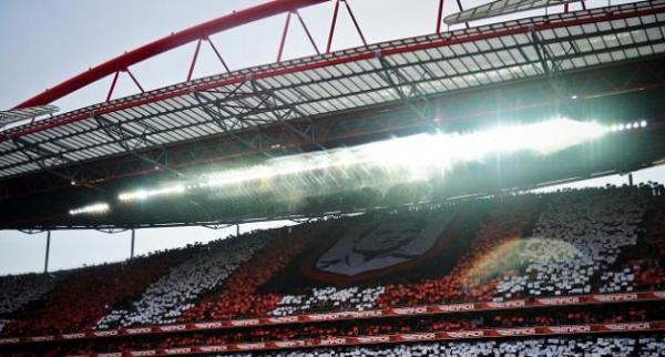 تأجيل قمة &quot;لشبونة&quot; بسبب انهيار سقف الملعب