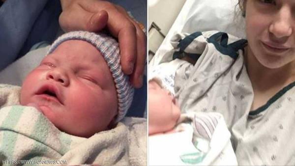 "قبلة قاتلة" تنهي حياة رضيعة عمرها 8 أيام