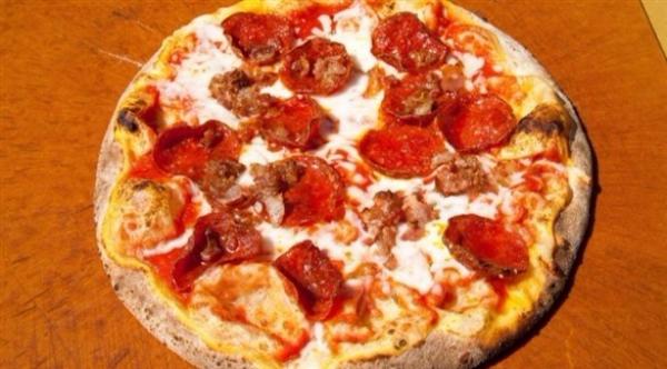 الشرطة الألمانية في "خدمة عشاق البيتزا"