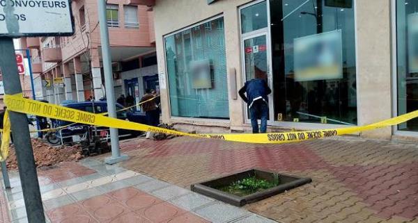 عصابة خطيرة تسلب مبلغا ماليا كبيرا من مستخدم قرب وكالة بنكية ورجال "الحموشي" يتحركون بسرعة