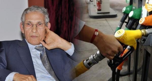 انخفاض غير مسبوق في أسعار البترول ومحطات توزيع المحروقات بالمغرب تواصل استنزاف المواطنين