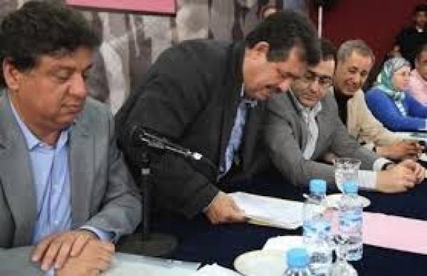 شباط يقنع وزراءه بالخروج من الحكومة باستثناء محمد الوفا