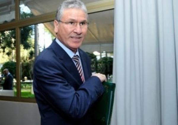 تواضع وزير : وجبة غداء تجمع الوردي بسائقه الخاص في مدينة تطوان