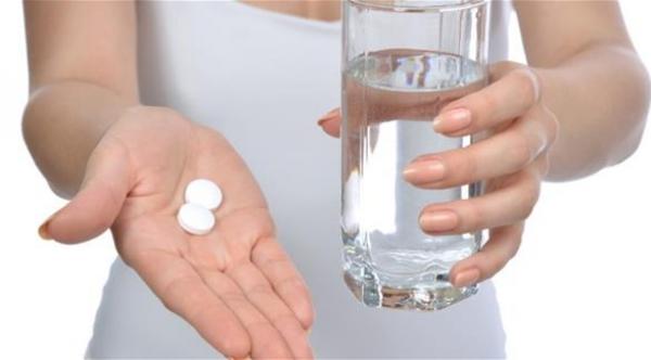 للتغلب على الألم العاطفي: تناول حبتين من الإسبرين