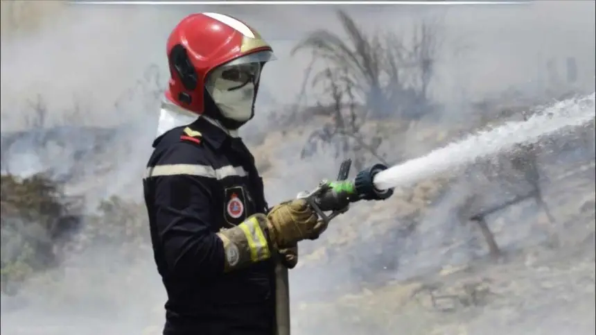 حريق مهول يلتهم محلات للمنتوجات التقليدية المصنوعة من القصب بطنجة