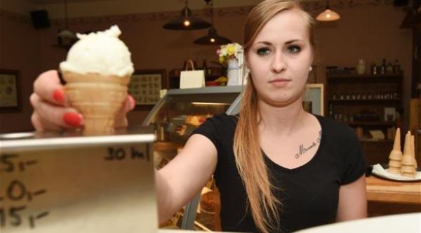 الجبن النتن أحدث نكهة مثلجات في التشيك