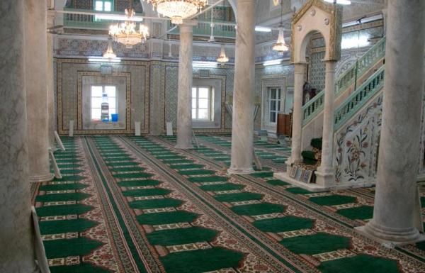 إمام مسجد بتركيا يحاول الانتحار لعدم وجود مصلين