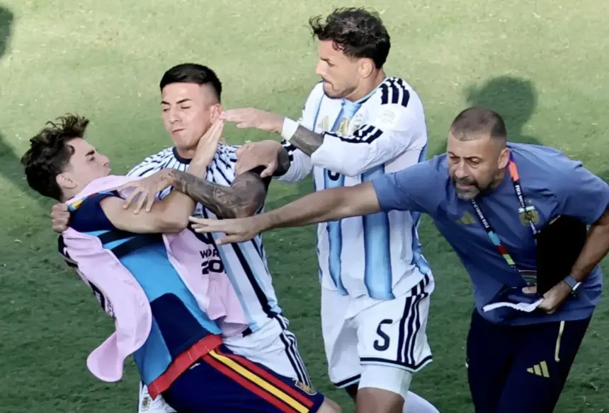 عاجل.. الفيفا يضرب بقوة ويسلط عقوبات ثقيلة على الأرجنتين عقب أحداث نهائي مونديال 2026